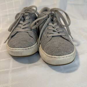 Sofft Women's Size 8 Gray Woven Lace Up Sneakers